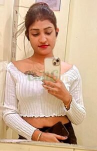 Desi BDSM Escort in Ahmedabad Offers Sexual Intimacy in Bed