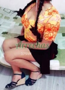 Luz Does Great Cholita With Sensuous And Rich Motions French Kissing Escort Goa